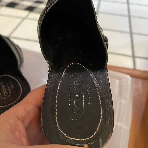 Coach mule shoe. Worn 2 times. Black very nice. 7.5 but runs a little small - Picture 8 of 9